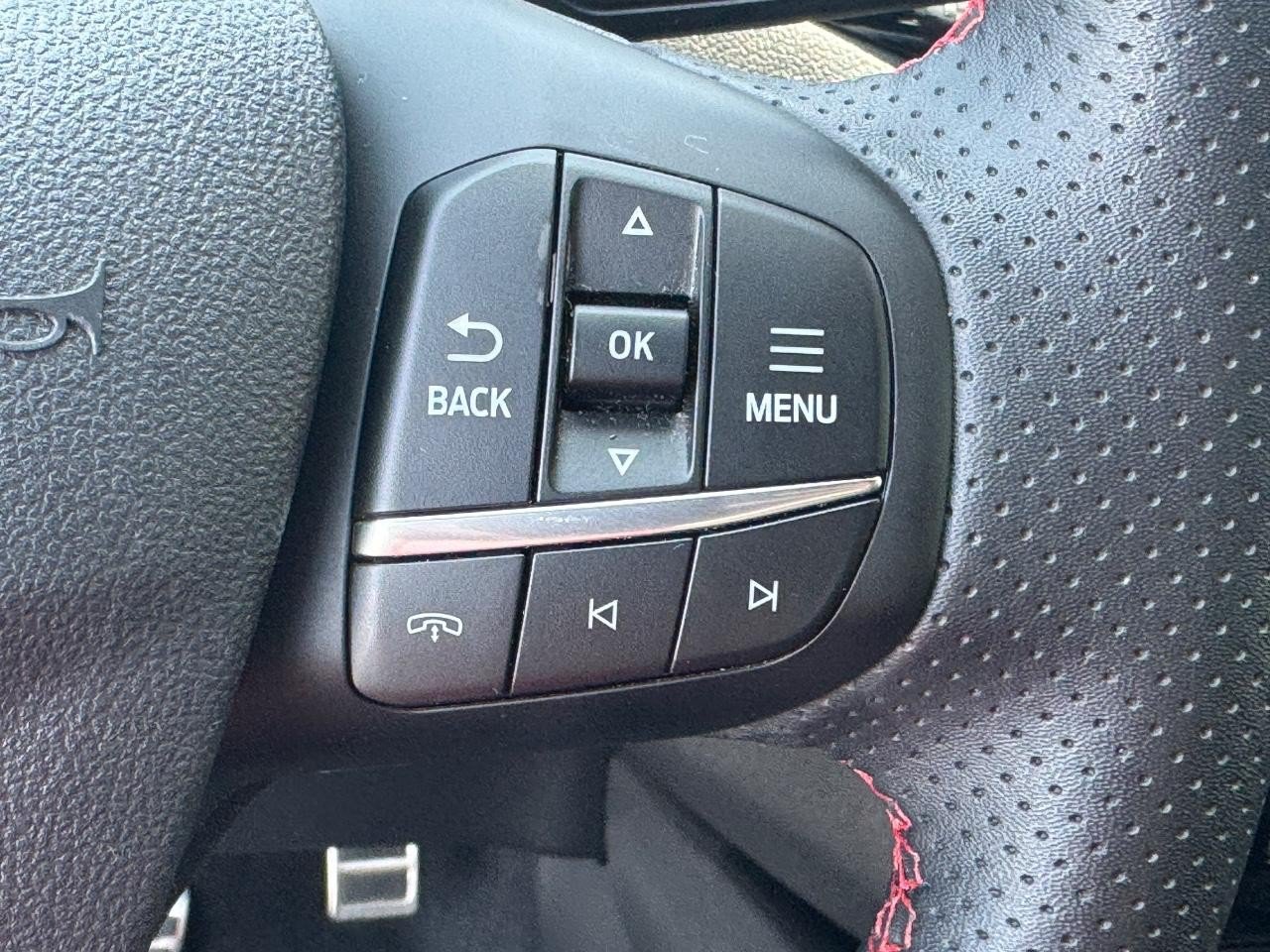 Used 2024 Ford Escape ST-Line w/ Tech Pack #1 AWD/4WD image 22