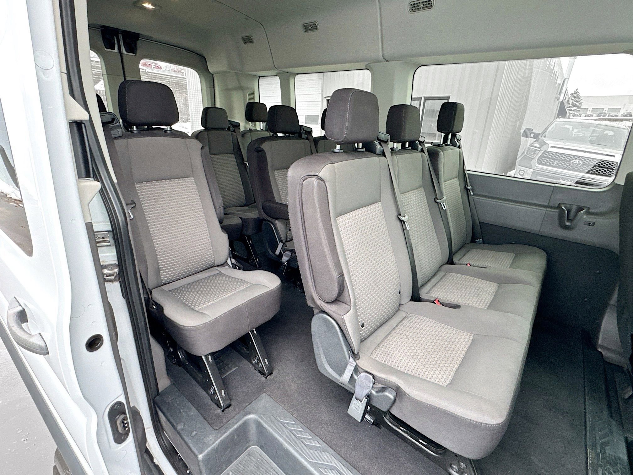 Used 2024 Ford Transit 350 XLT RWD image 19