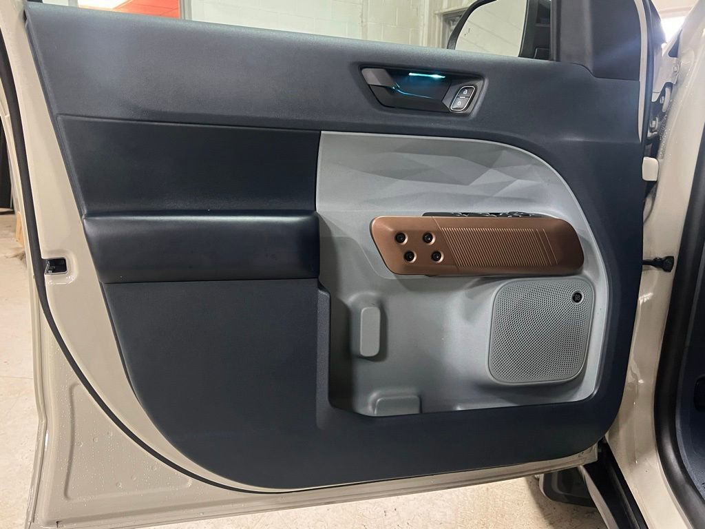 Used 2024 Ford Maverick Lariat w/ FX4 Off-Road Package image 23