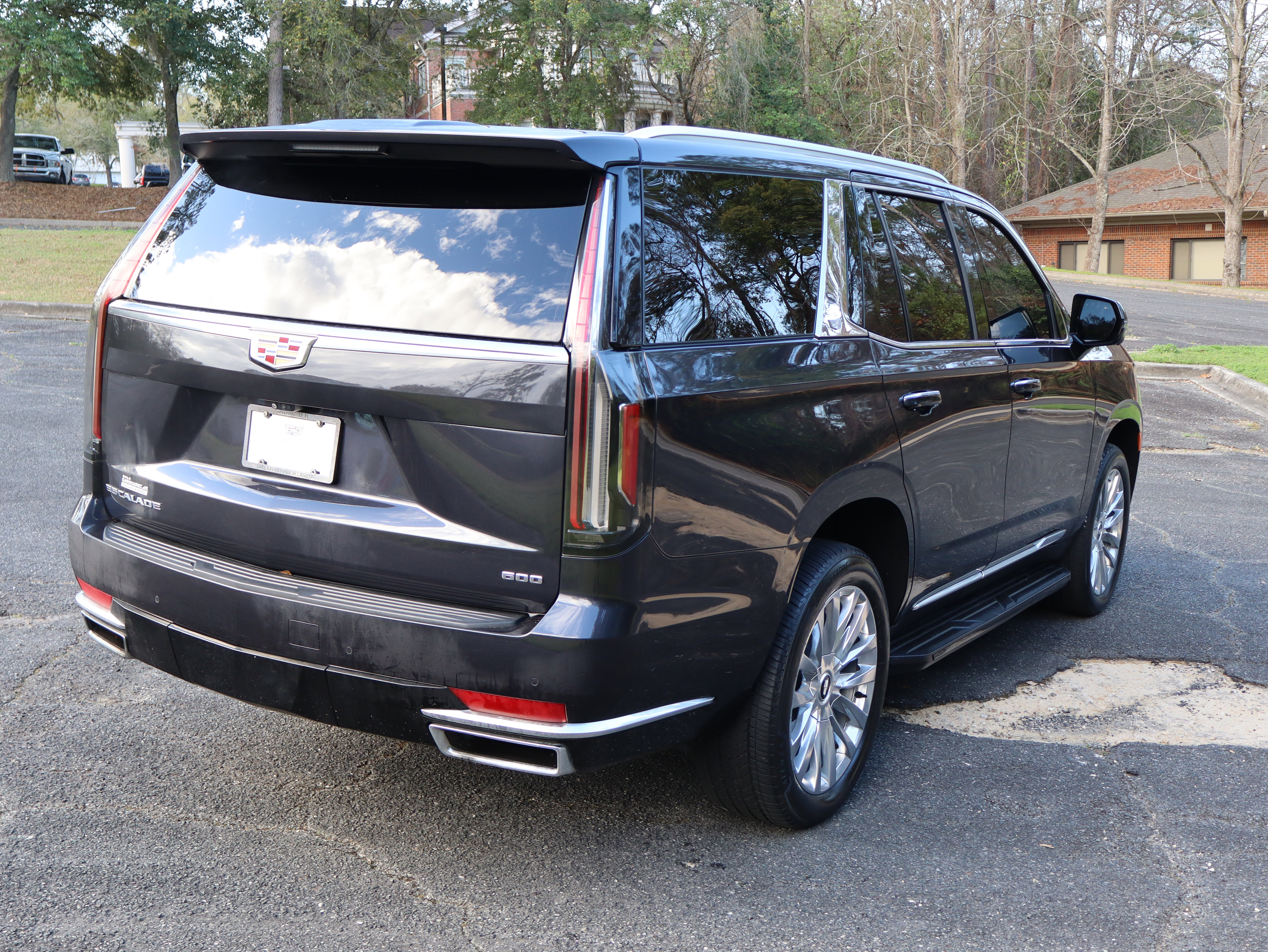 Used 2023 Cadillac Escalade Premium Luxury w/ LPO, Floor Liner Package image 7