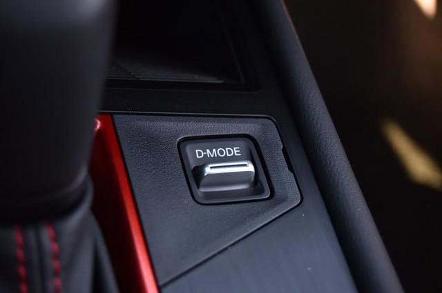 New 2025 Nissan Kicks SR image 21