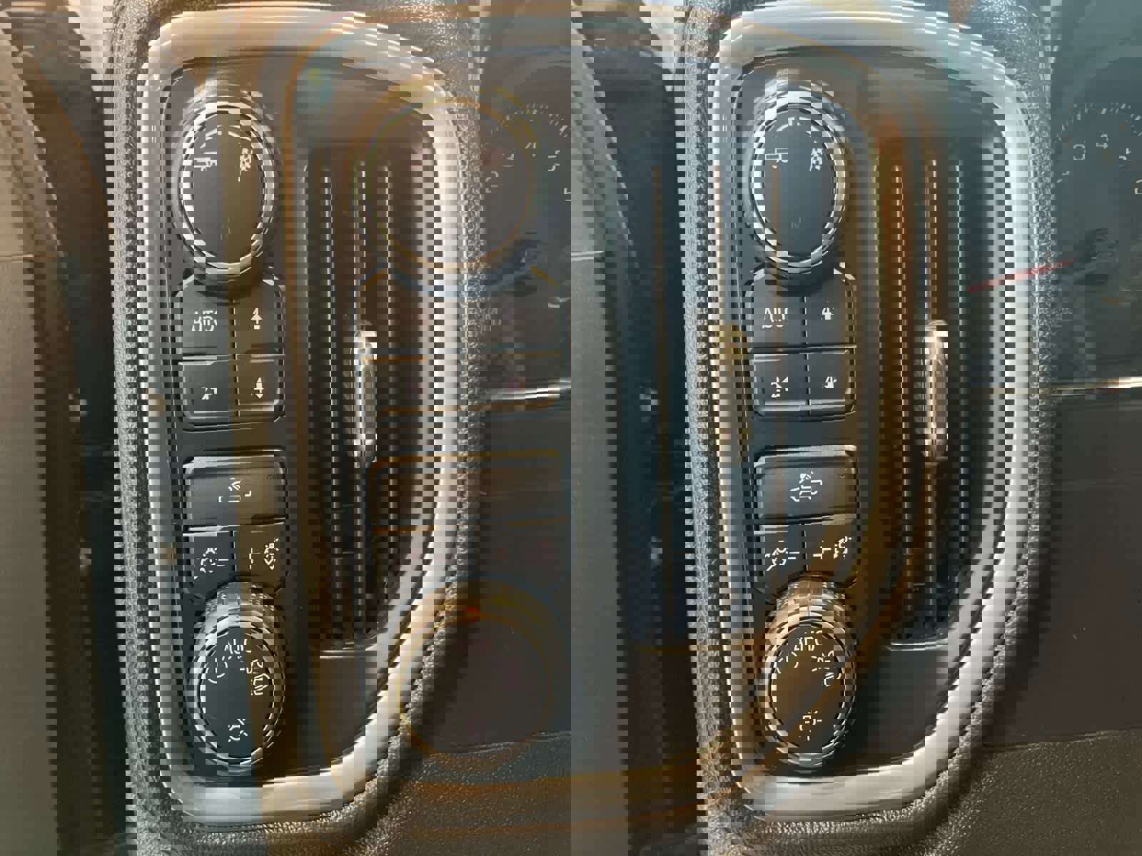 Used 2019 Chevrolet Silverado 1500 LT w/ All-Star Edition image 13