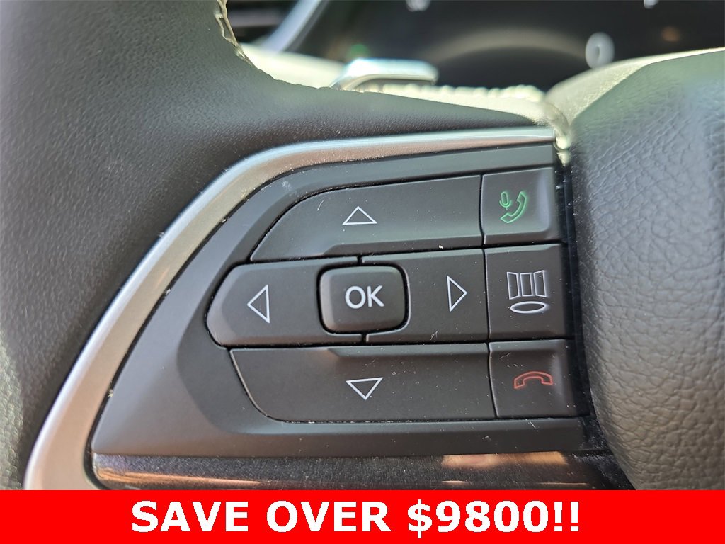 Used 2023 Jeep Grand Cherokee Altitude image 18