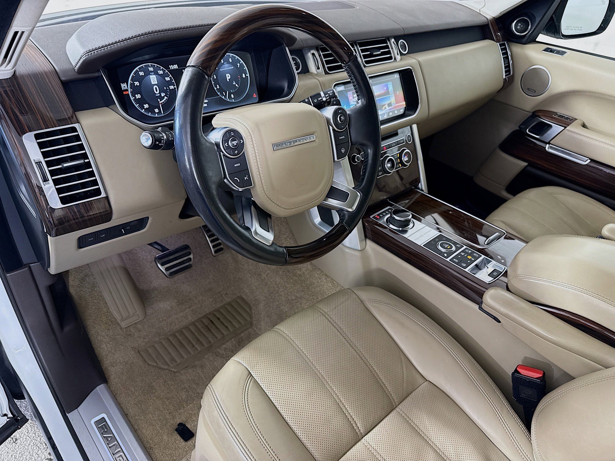 Used 2017 Land Rover Range Rover Long Wheelbase Supercharged AWD/4WD image 23