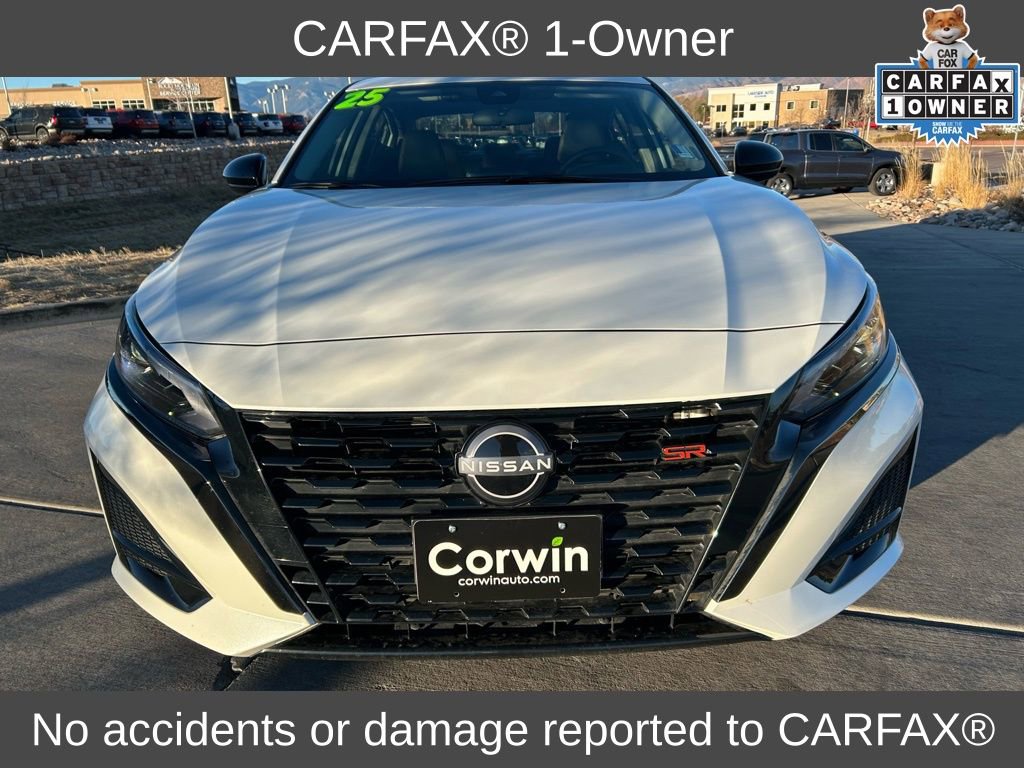 Used 2025 Nissan Altima 2.5 SR image 2