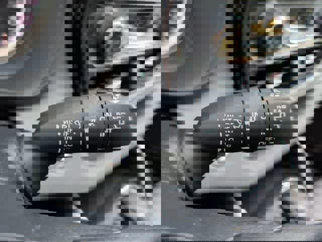 Used 2023 Toyota Highlander L image 22