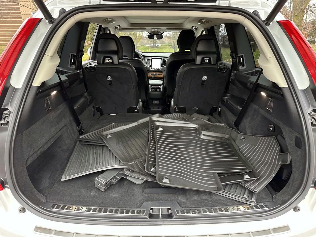 Used 2023 Volvo XC90 B6 Plus w/ Protection Package Premier image 9