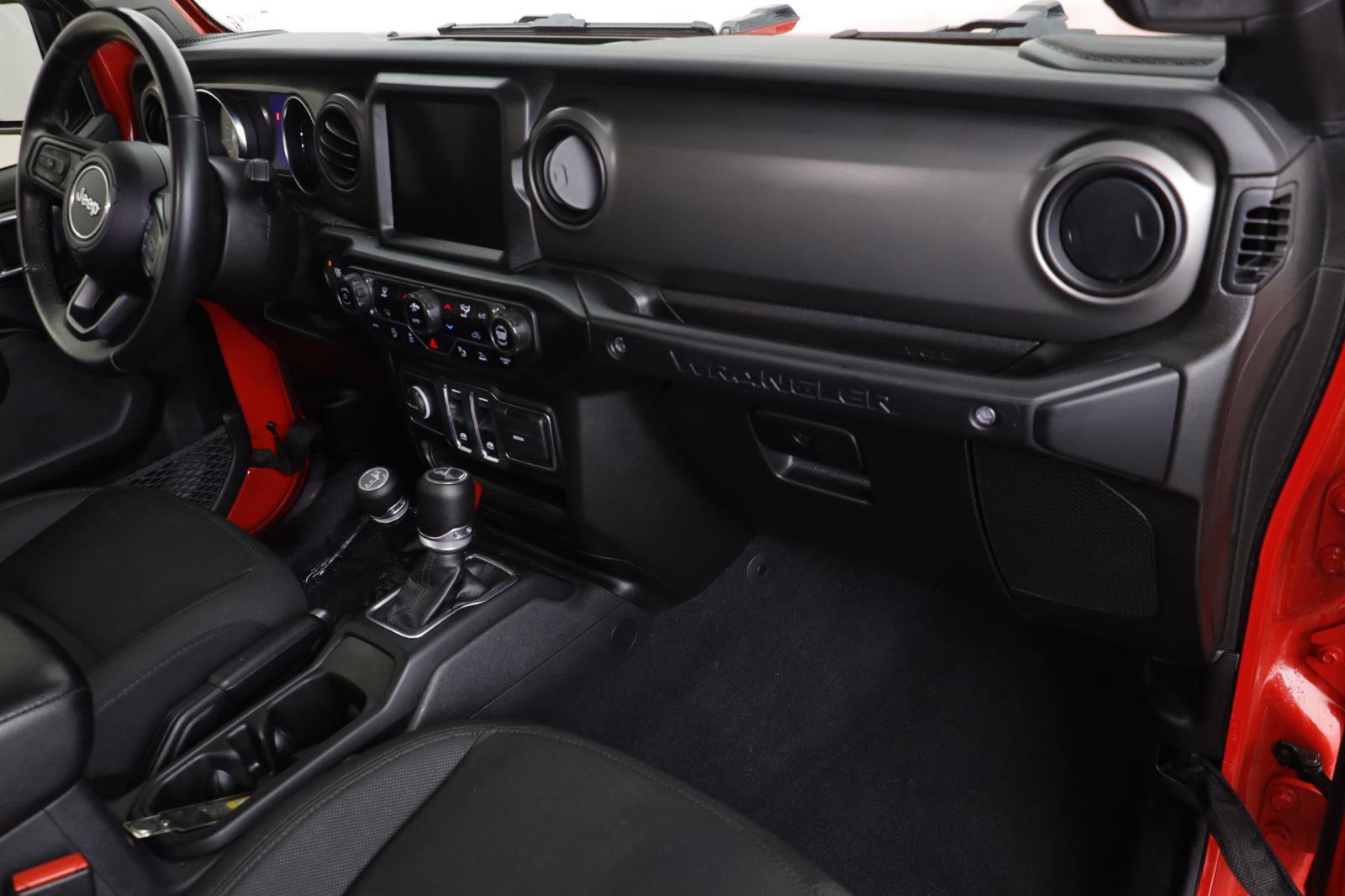 Used 2021 Jeep Wrangler Sport S image 19