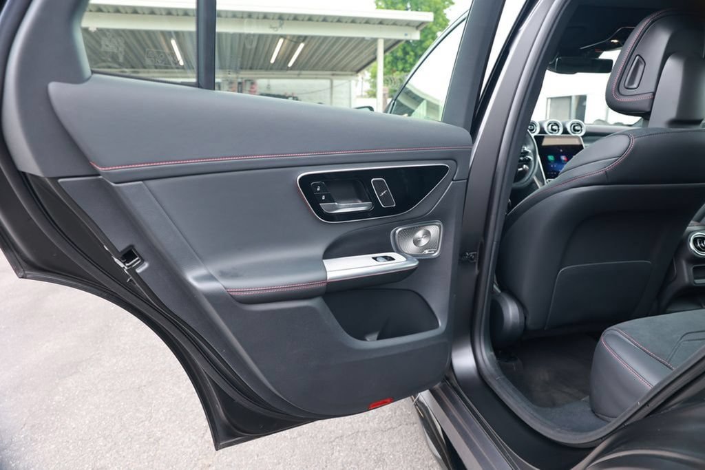 Used 2025 Mercedes-Benz GLC 43 AMG 4MATIC image 41