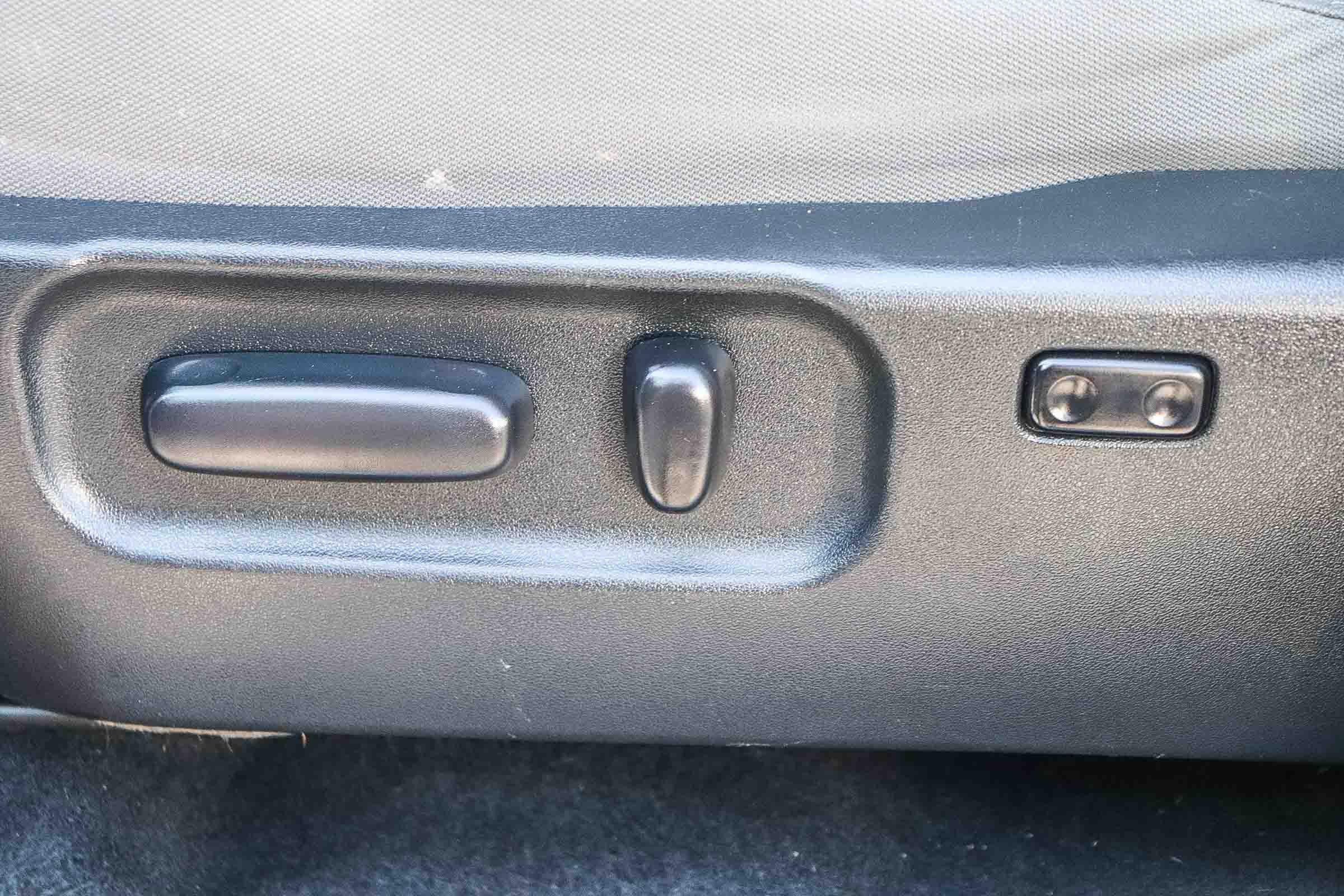 Certified 2020 Toyota Tacoma SR5 image 25