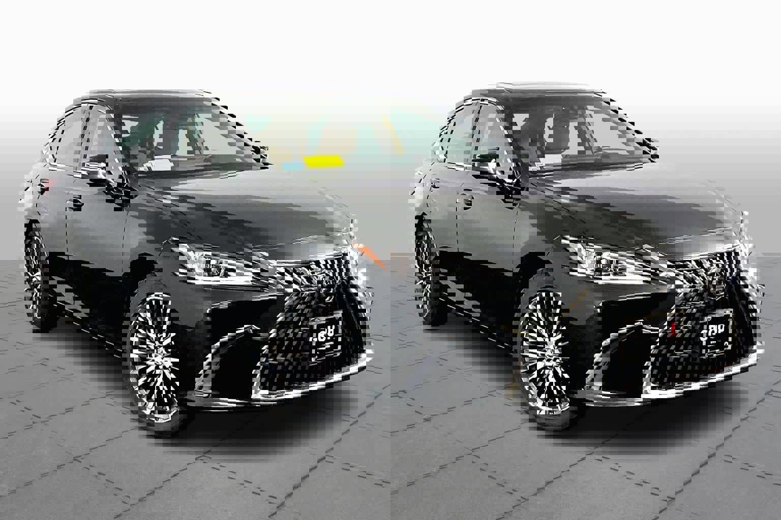 Used 2023 Lexus ES 350 w/ Premium Package image 3