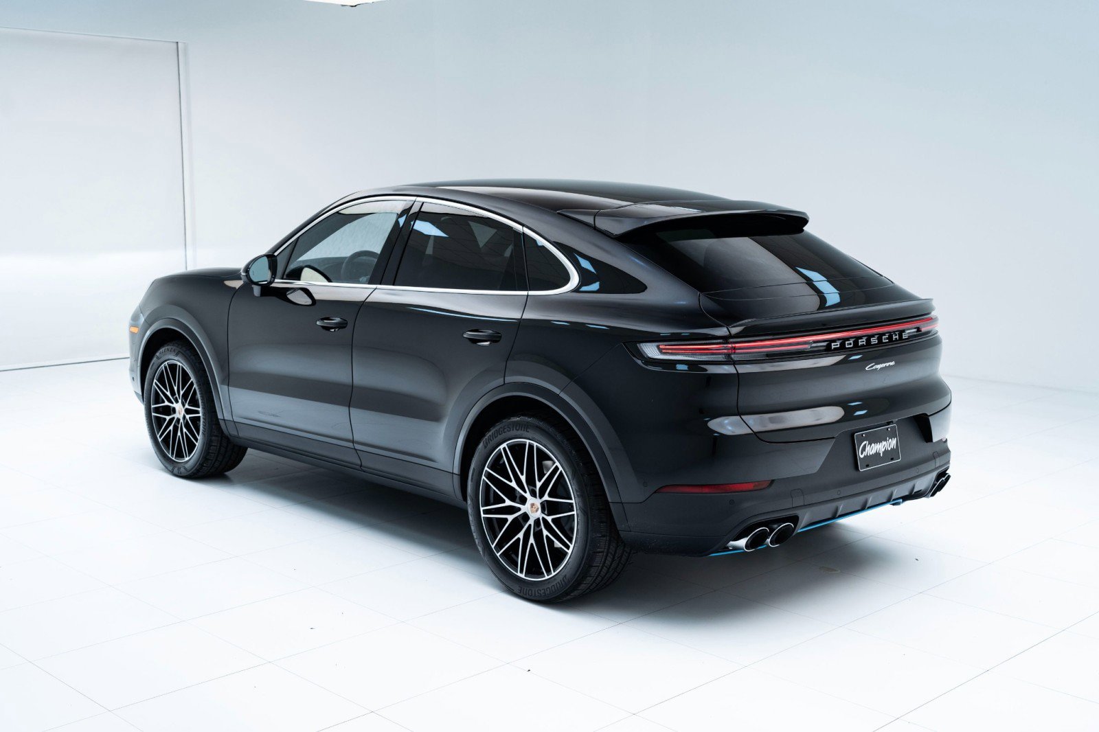 New 2026 Porsche Cayenne Coupe image 3