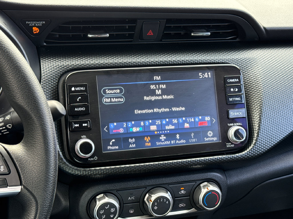 Used 2023 Nissan Kicks SV FWD image 11