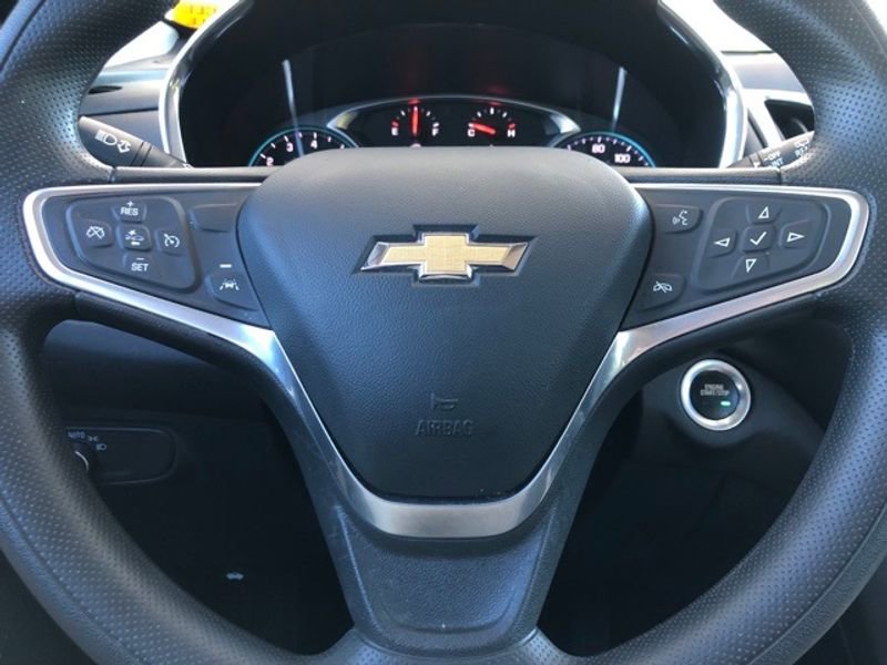 Used 2023 Chevrolet Equinox LT image 9