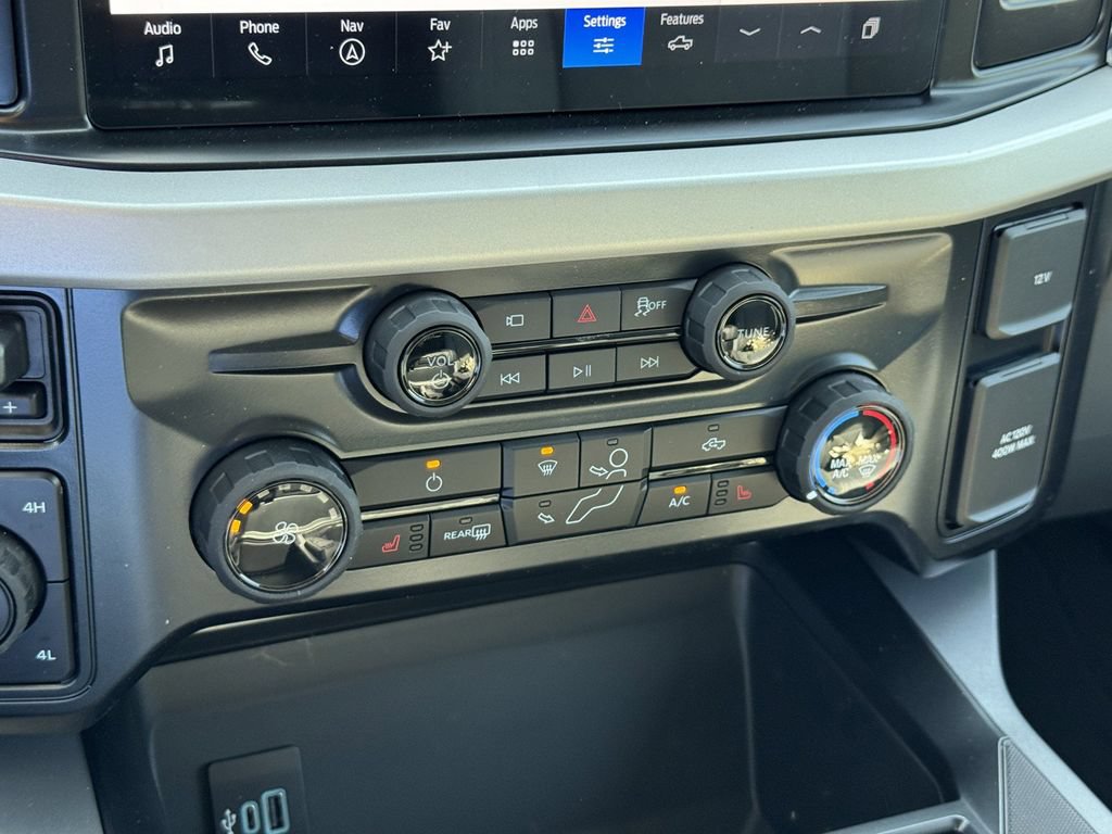 Used 2026 Ford F250 XLT w/ XLT Premium Package AWD/4WD image 17