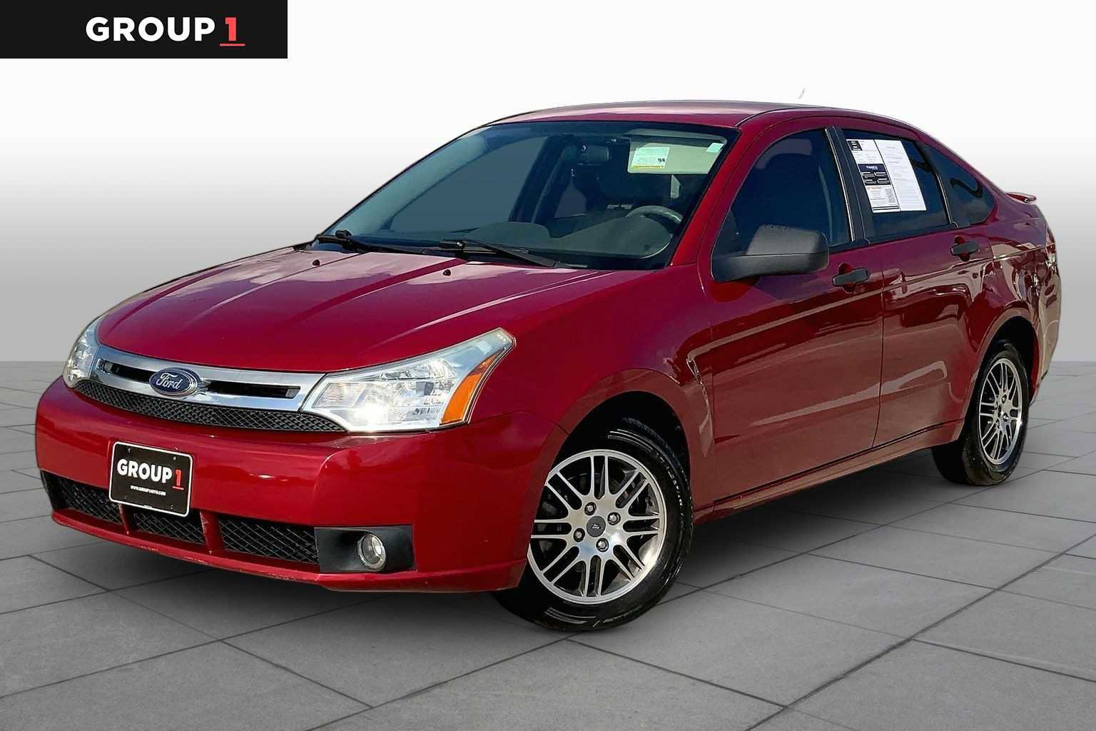 Used 2010 Ford Focus SE