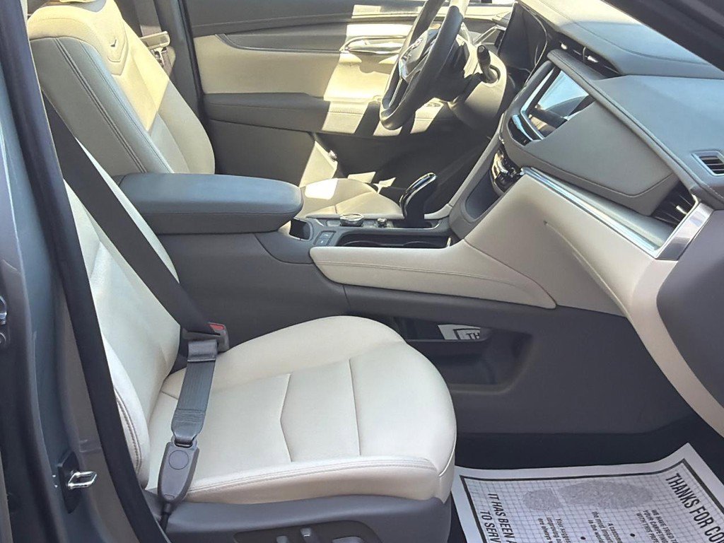 Certified 2023 Cadillac XT5 Premium Luxury AWD/4WD image 15