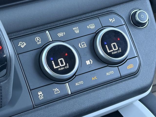 Used 2025 Land Rover Defender 110 S AWD/4WD image 17