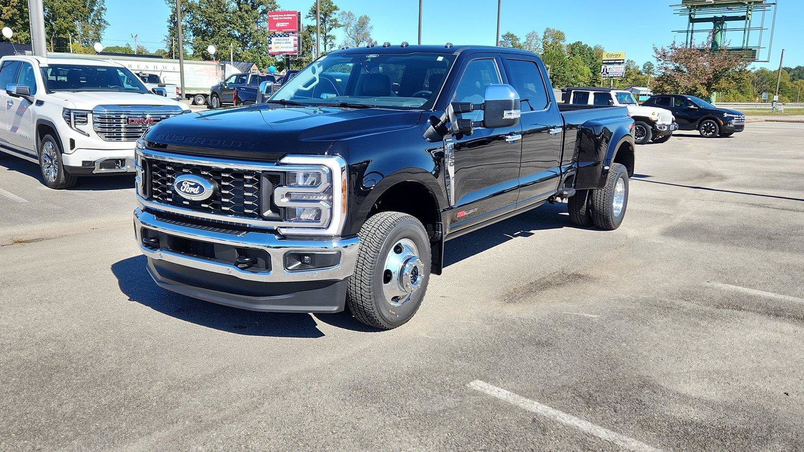 New 2027 Ford F350 Lariat w/ Lariat Ultimate Package AWD/4WD image 4