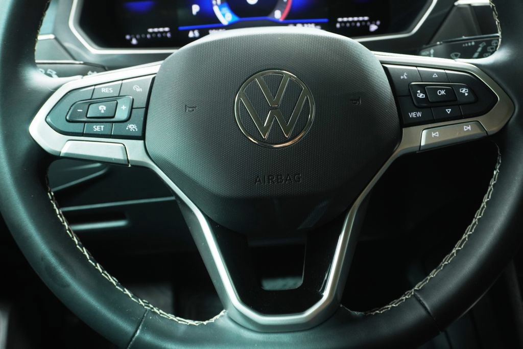 Certified 2024 Volkswagen Tiguan SE AWD/4WD image 15
