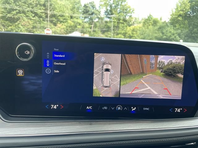 New 2026 Chevrolet Suburban LS AWD/4WD image 17