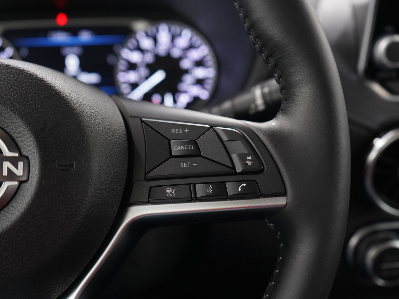 Used 2025 Nissan Sentra SV w/ All-Weather Package FWD image 23