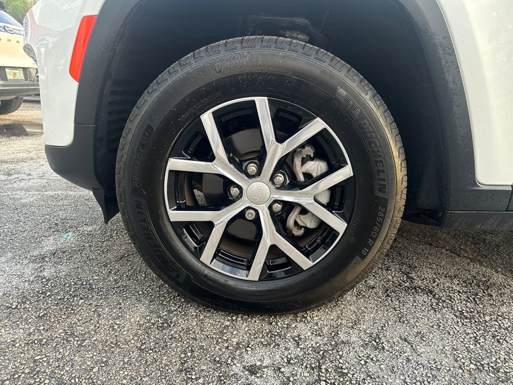 Used 2024 Jeep Grand Cherokee Limited image 27