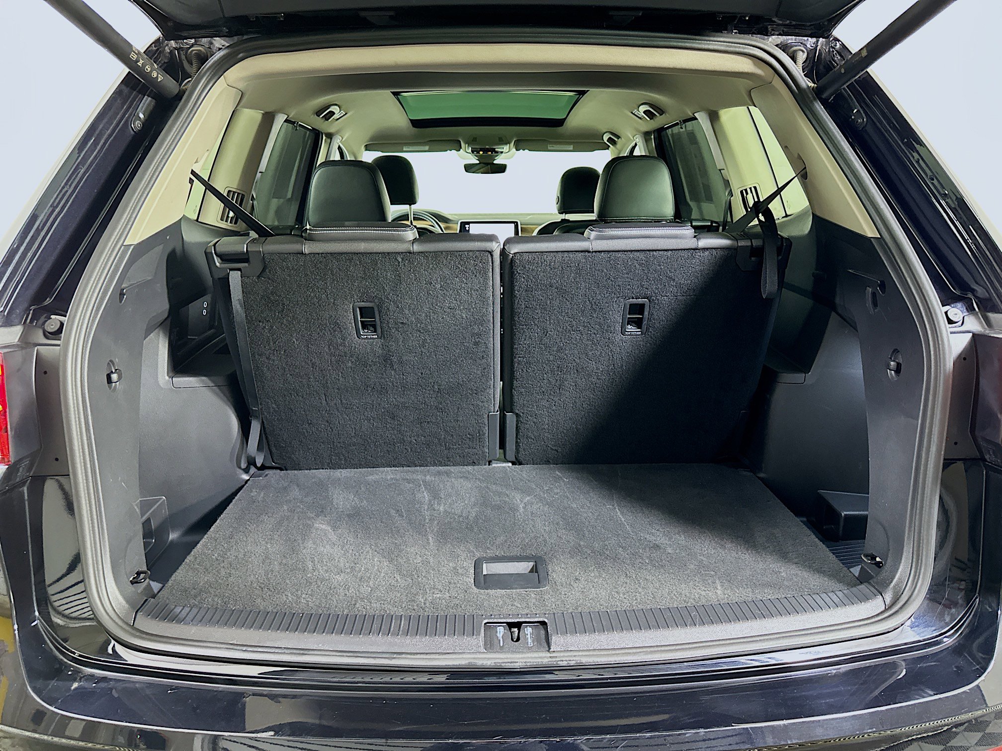 Used 2024 Volkswagen Atlas SE image 31