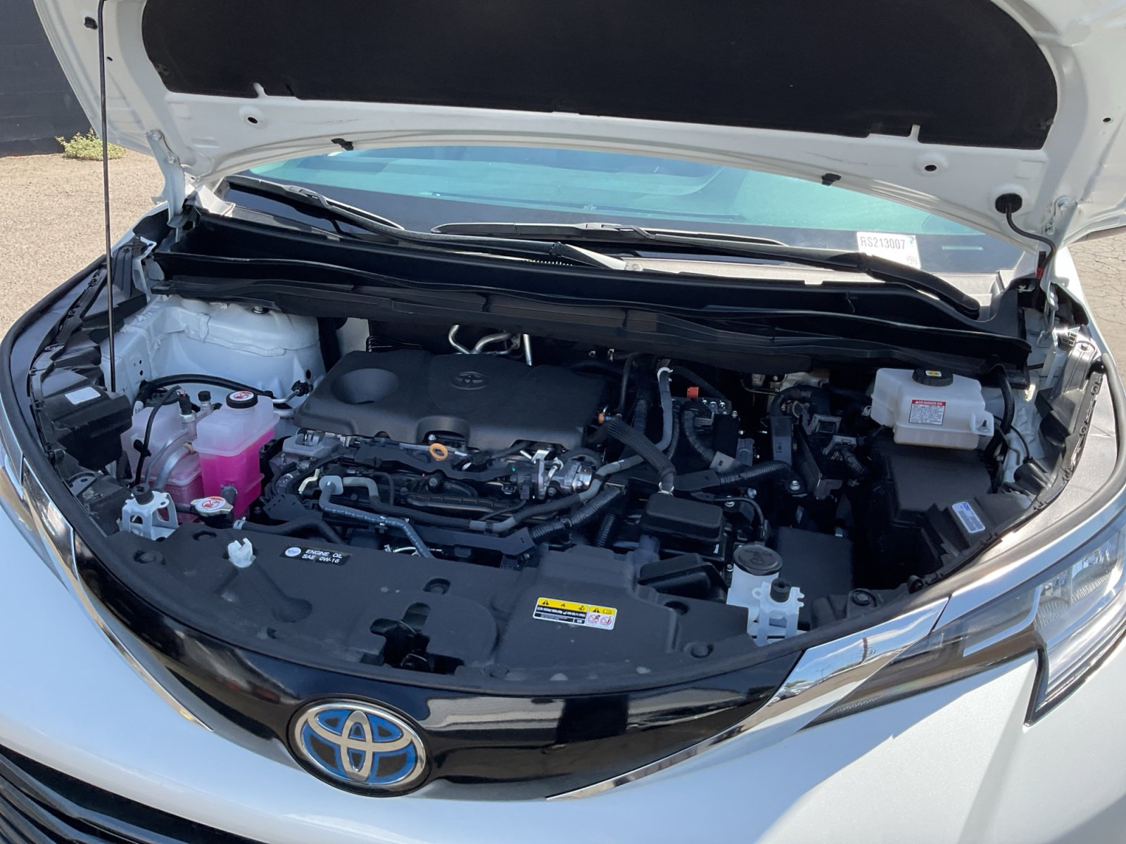 Used 2024 Toyota Sienna Limited FWD image 23