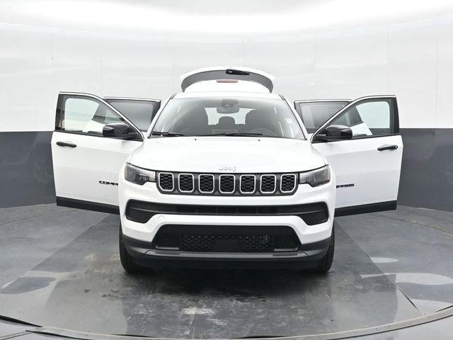Used 2025 Jeep Compass Sport AWD/4WD image 47