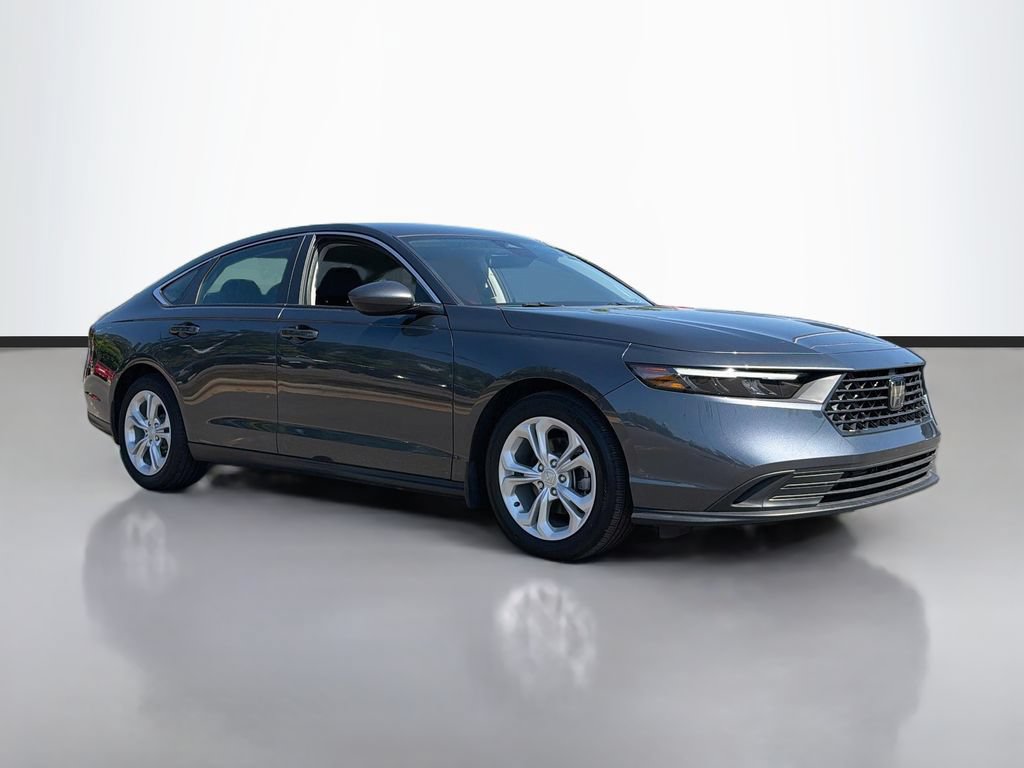 Used 2025 Honda Accord LX image 2