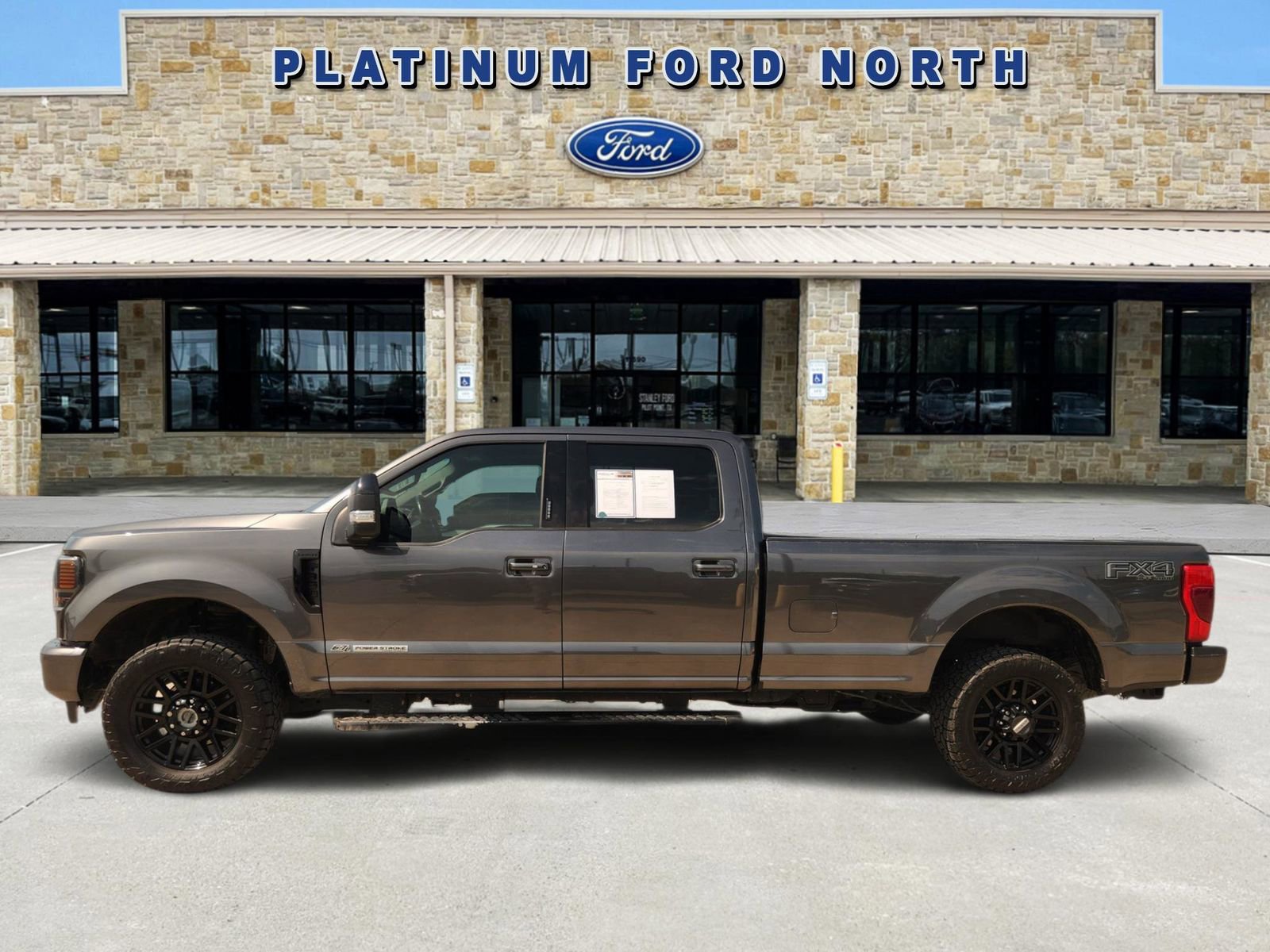 Used 2020 Ford F350 Lariat AWD/4WD image 3