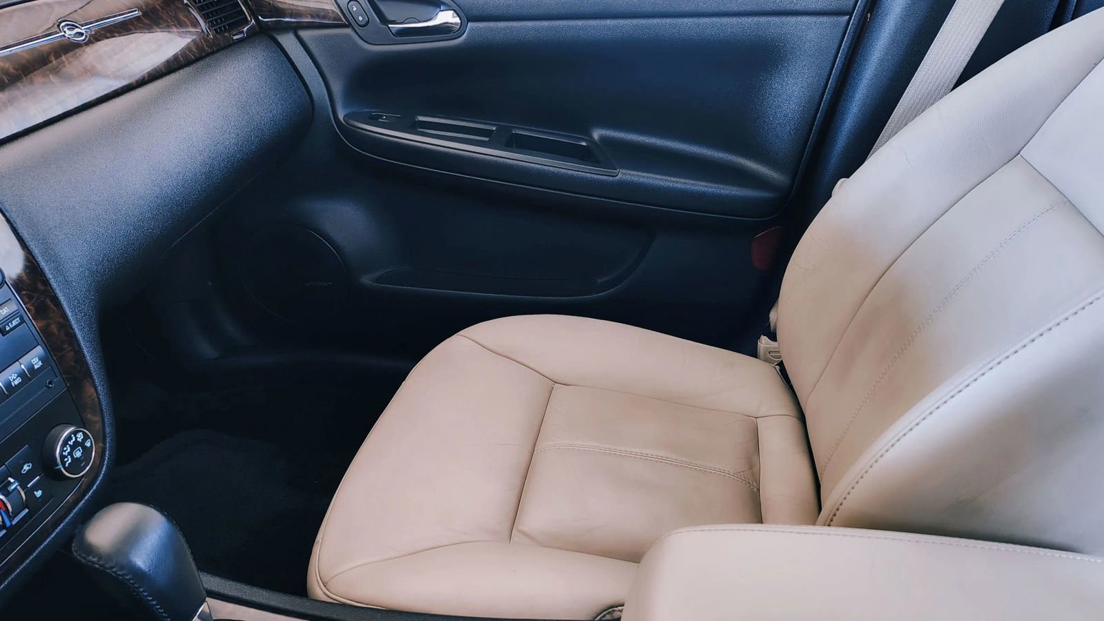 Used 2013 Chevrolet Impala LTZ image 21