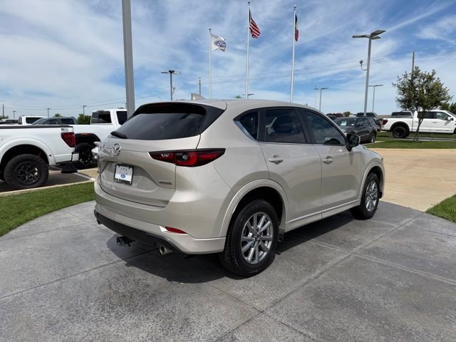 Used 2024 MAZDA CX-5 AWD 2.5 S w/ Select Package image 6