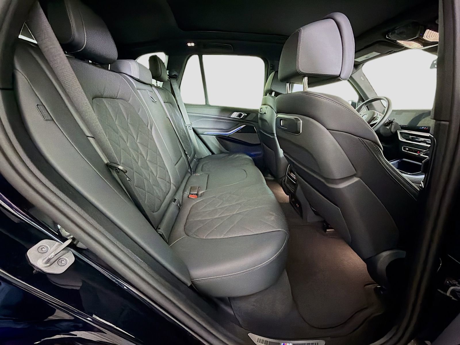 Used 2026 BMW X5 xDrive40i w/ M Sport Package image 29