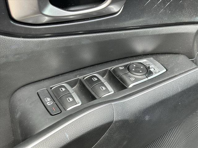 Used 2023 Kia Sorento S FWD image 16