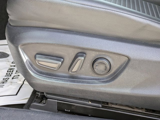 Used 2024 Toyota Camry SE image 6