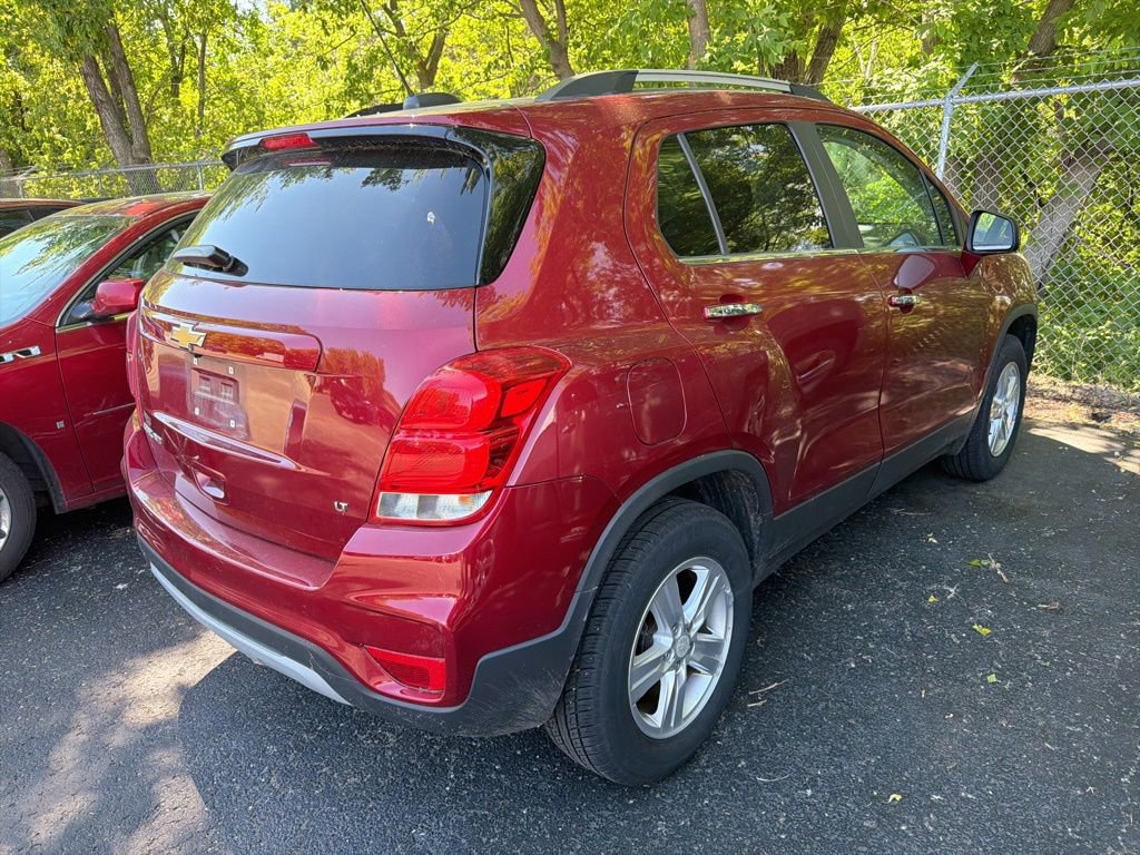 Certified 2018 Chevrolet Trax LT w/ LT Convenience Package AWD/4WD image 3