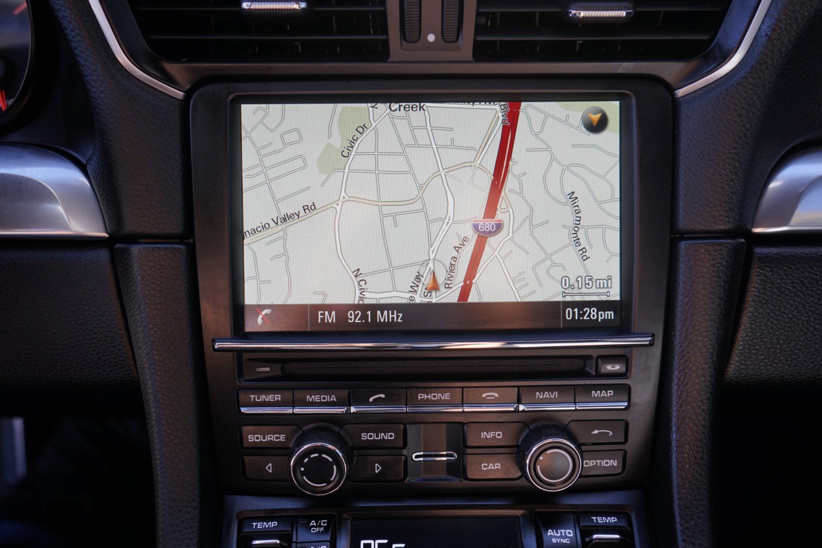 Used 2014 Porsche 911 Carrera image 21