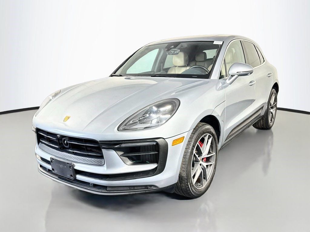 Used 2023 Porsche Macan S AWD/4WD image 4