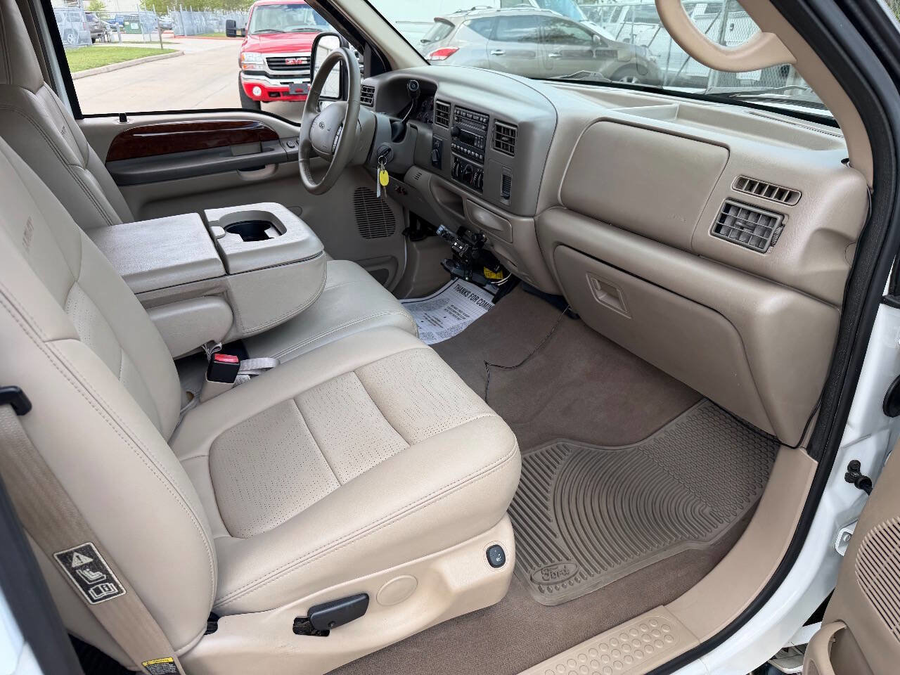 Used 2001 Ford F350 Lariat image 24