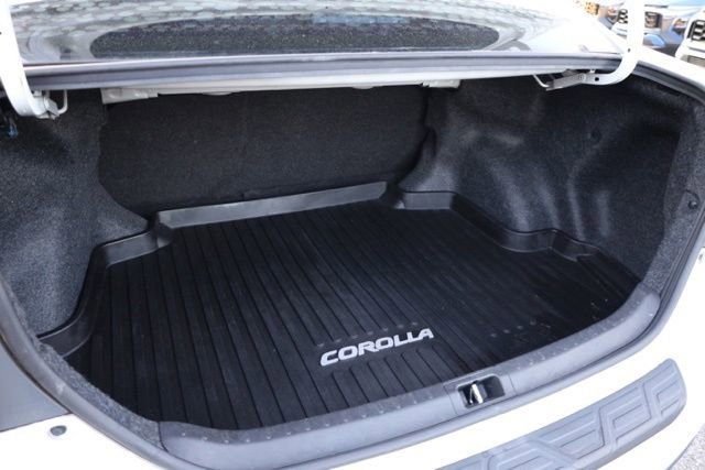 Used 2017 Toyota Corolla SE 50th Anniversary FWD image 35