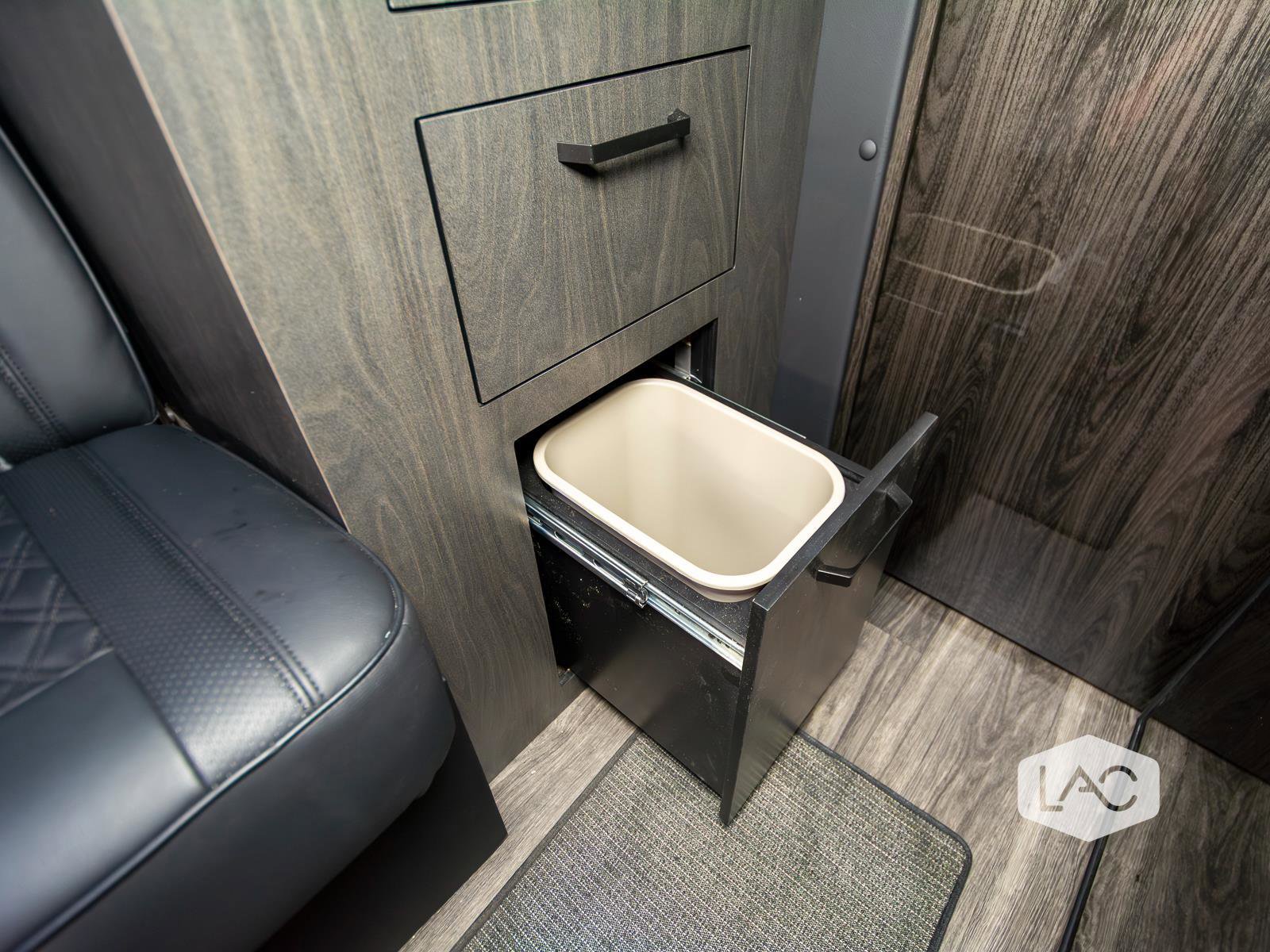 Used 2025 Mercedes-Benz Sprinter 3500 image 15