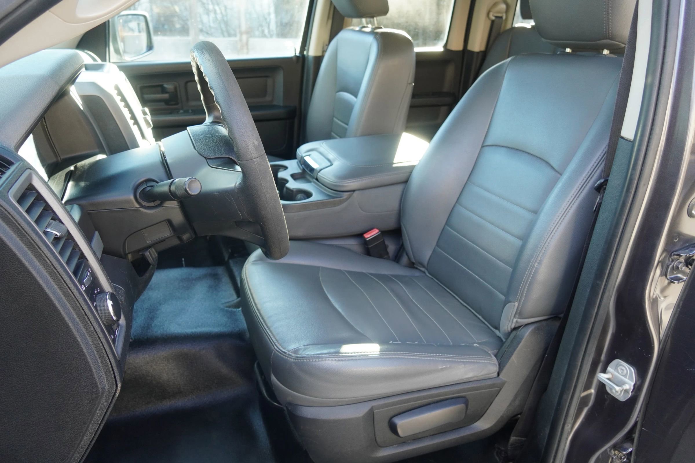 Used 2018 RAM 1500 Tradesman image 30