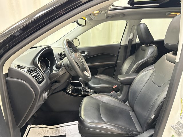 Used 2018 Jeep Compass Limited w/ Navigation Group image 12