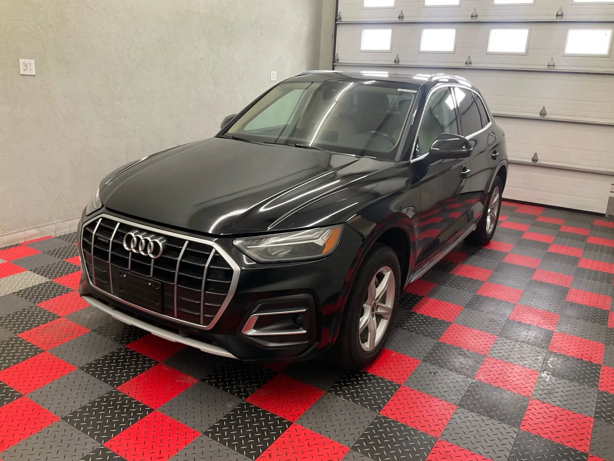 Used 2021 Audi Q5 2.0T Premium w/ Convenience Package image 1