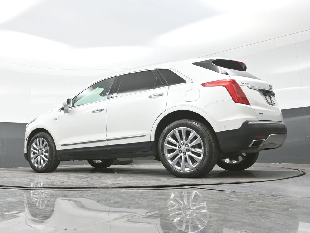 Used 2017 Cadillac XT5 Platinum w/ Driver Assist Package AWD/4WD image 26