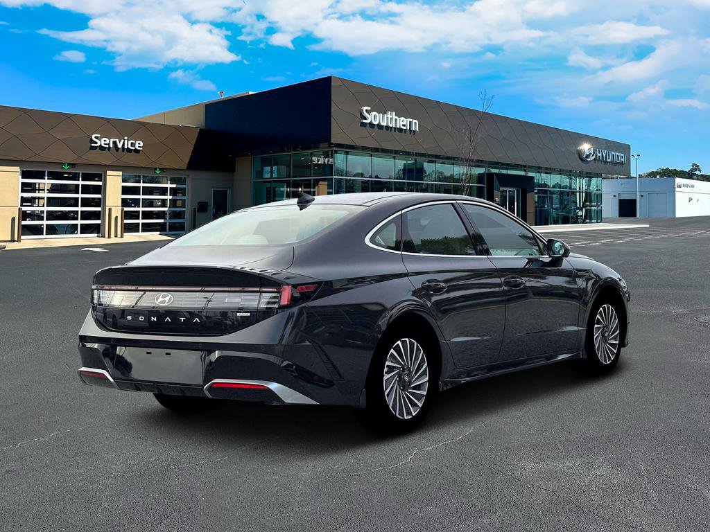 New 2026 Hyundai Sonata Limited FWD image 8