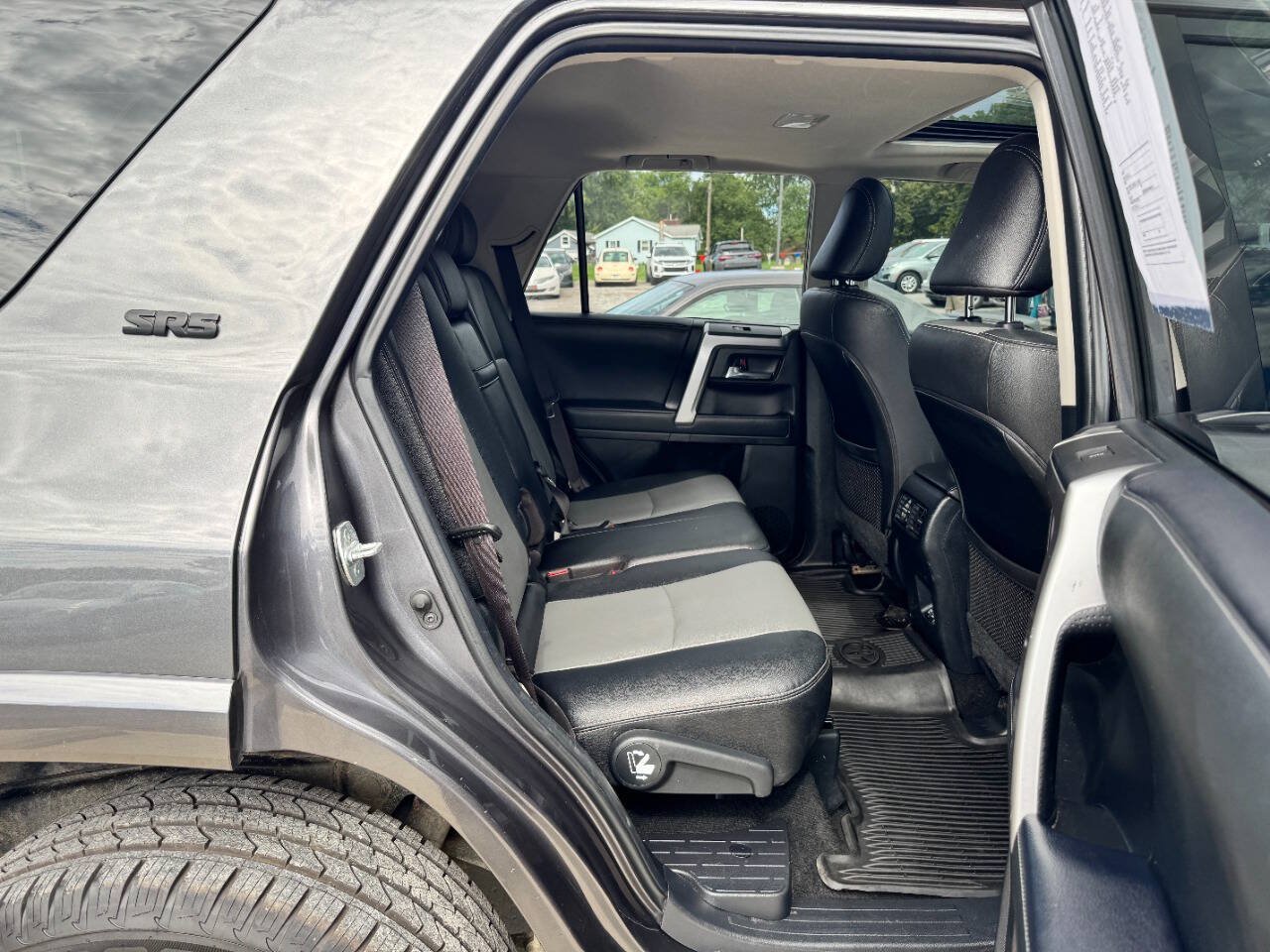 Used 2021 Toyota 4Runner SR5 Premium w/ Moonroof Package AWD/4WD image 15