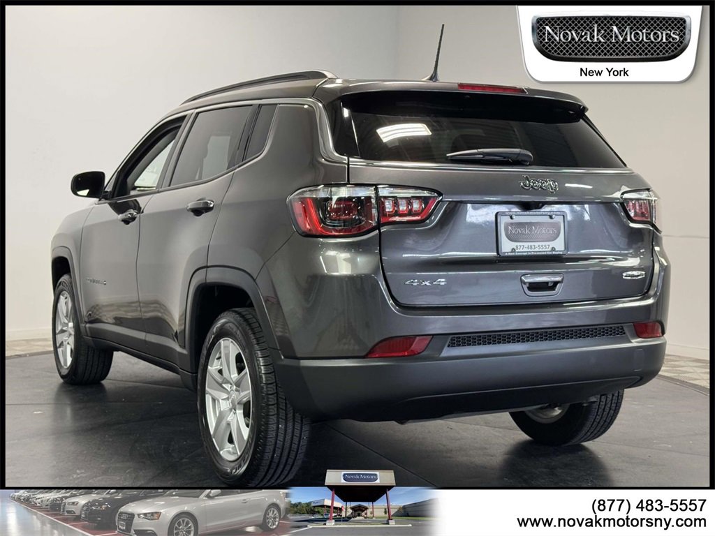 Used 2022 Jeep Compass Latitude image 5